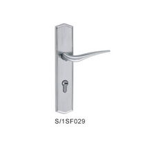 鎖具與時尚五金 門用五金件的藝術與功能融合